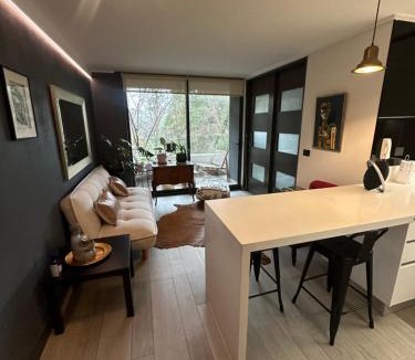 Las Condes Apartment | "Moderno depto para 3 a pasos de centros de Ski"
