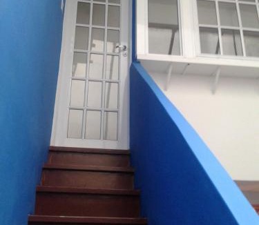 Abasto House | Monoambiente con baño privado y cocineta dentro de casa