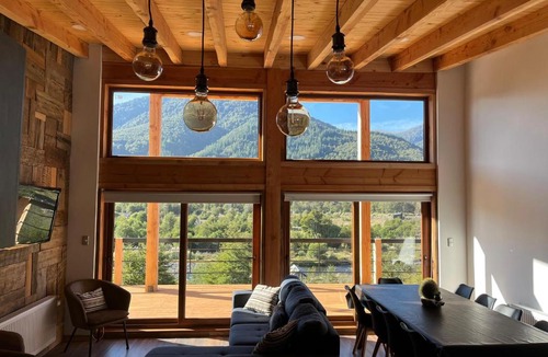 Malalcahuello Ski Chalet | Mountain Refuge with hot tub inclusive