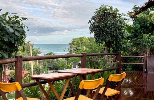 Historic Center Apartment | Mucugê Suite - Ocean view - 200 meters from the beach - main street of Arraial