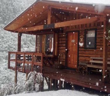 Pucon Ski Chalet | Murmullo de Arroyos