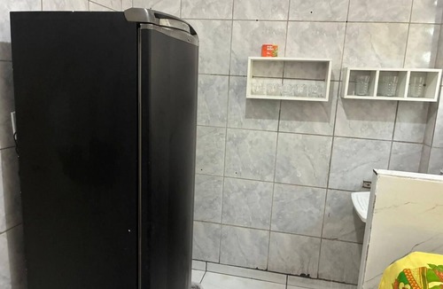 Jardim Aeroporto Apartment | Near the Shopping Mall and Airport: 2 Bedrooms with Air Conditioning and Cable TV