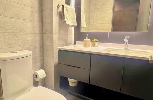 Vitacura Apartment | New and modern, steps away from Clinica las Condes