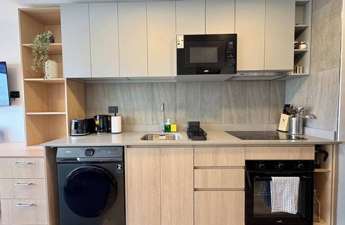 La Florida Apartment | Panoramic Andes View - Free Parking & Pool