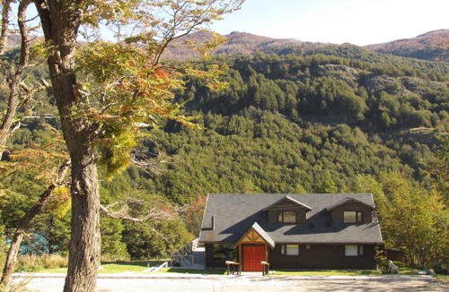 Puerto Bertrand Cabin | Parador Loberias del Sur Puerto Bertrand