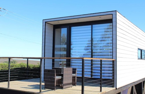 Matanzas House | Parcela PLANA con Casa Vista al Mar y Valle, WIFI, TV CABLE, UBICACIÓN PRIVILEGIADA, Portón Automático, PRIVADA