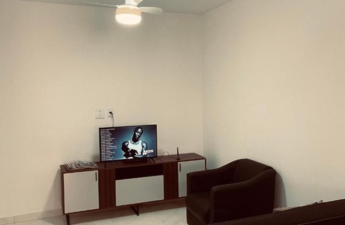 Barra Funda Apartment | Pitangueiras 2, dois dormitórios, piscina climatizada , 100 m da praia, duas vagas de garagem, completo