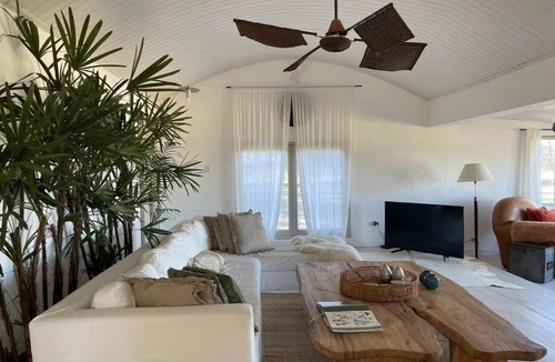 Lobos Villa | Polo Club Lodge