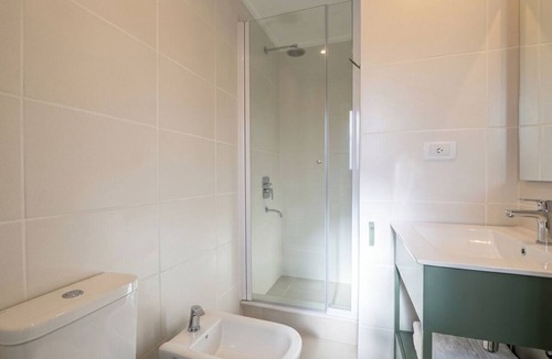 Azul Apartment | Practical studio apartment, semi-central location, with a garage.