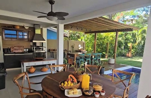 Praia do Forte House | Praia do Forte - Porto das Baleias - 5 Suites - Beachfront - Private Pool