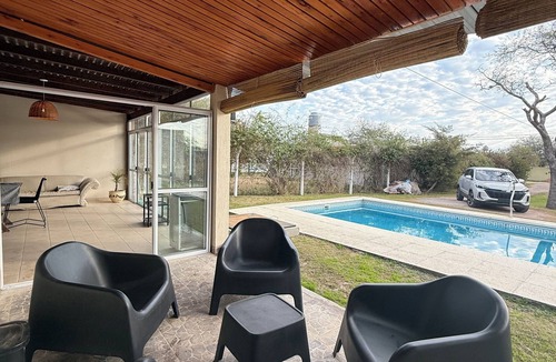 Mesopotamia House | Quinta with pool in Pueblo Belgrano