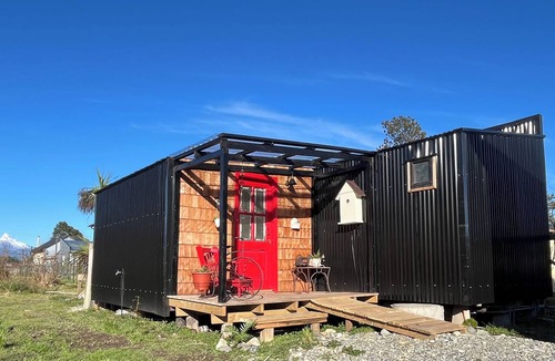 Chaiten Hotel | Refugios Canasto de Agua- Casita loica