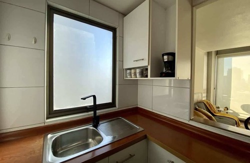 Downtown Santiago Apartment | Rooftop Pool & City Views Loft Near Paris-Londres
