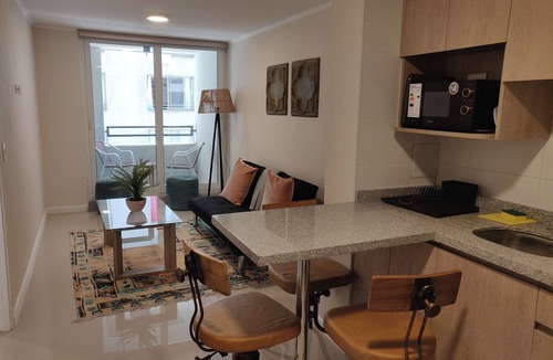 Downtown Santiago Apartment | Santiago Modern 1BR with Balcony, Kitchen & WiFi