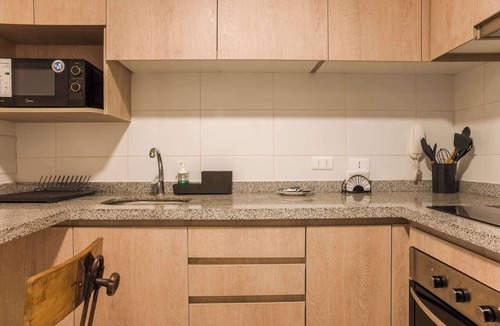 Downtown Santiago Apartment | Santiago Modern 1BR with Balcony, Kitchen & WiFi