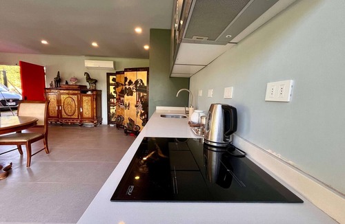 Melipilla House | Serene Nature Retreat: Private Pool, Jacuzzi,