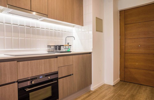 Nunoa Apartment | Serene Nunoa Studio | Cozy & Modern Urban Escape