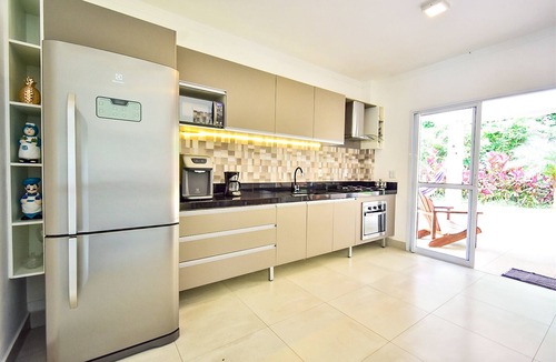 Costa do Sol House | Single-story house on the mountain side in Guaratuba, 3 suites with air conditioning, gourmet veranda.