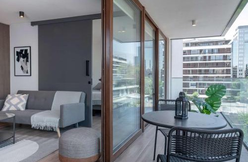 El Golf Apartment | Spacious 2B apartment steps from Escuela Militar