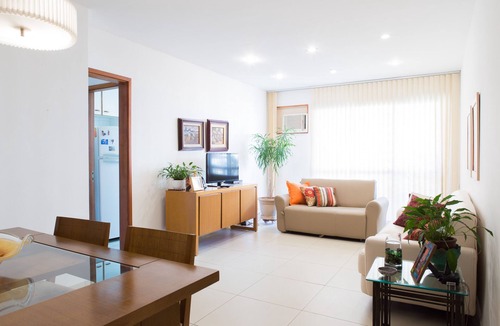 Barra da Tijuca Apartment | Spacious apartment with ocean view.