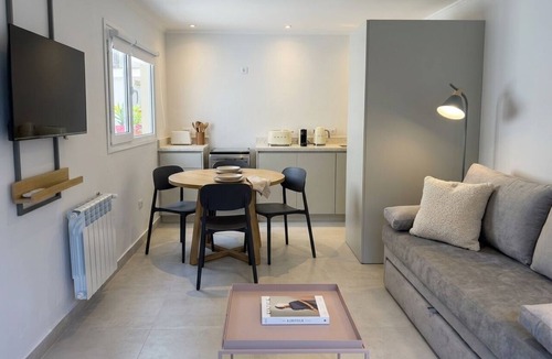 Azul Apartment | Spacious apartment for groups, with a fully equipped kitchen.