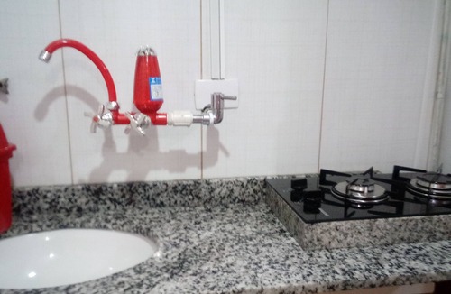 Vila Buarque Apartment | Studio Vila Buarque, metro República and Sta Cecília 3 minutes away, pets accepted.