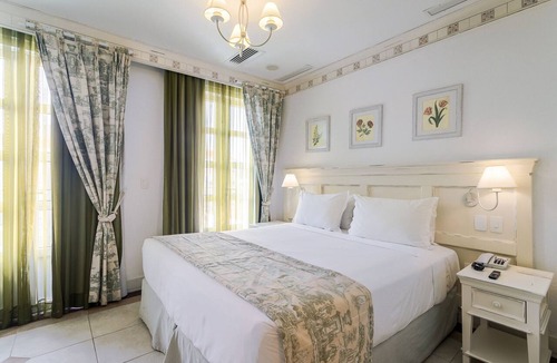 Jurere Resort | Studio with Pool View - IL Campanário - Jurerê Internacional