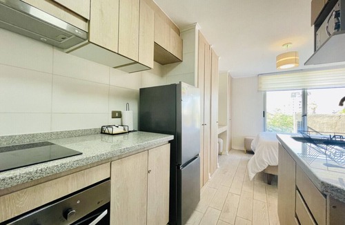 Downtown Santiago Apartment | Studio Yungay Maipú| Home Office Laundry Wifi