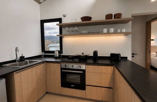 San Martin de los Andes Apartment | Suite Patagonia Terrace | 1-bedroom boutique apartment for families in San Martín de los Andes | Mountain views, balcony & BBQ | Chapelco Ski Resort