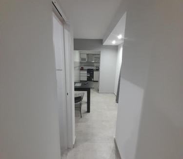 Lanus Apartment | Temporarios Donbasi deptos 2 amb con parking