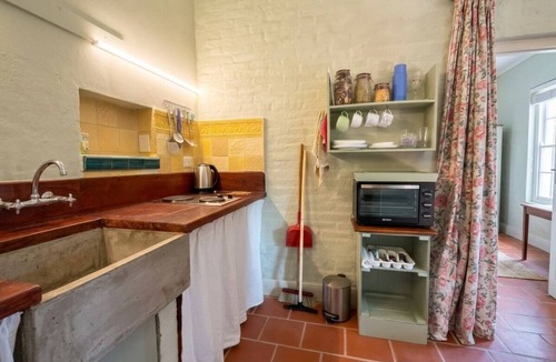 San Antonio de Areco Apartment | The Loft: Pool and Green Patio