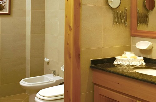 San Carlos de Bariloche Hotel | Three Garden-View Quads + Free Breakfast | 3-min Drive Civic Center Bariloche