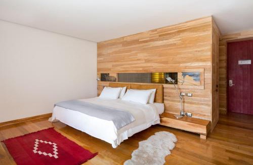 Torres Del Paine Hotel | Tierra Patagonia