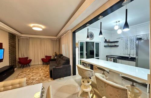 Castelo Branco Apartment | Tropical Palace