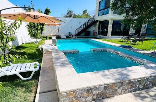 Melocoton Villa | Tu Paraíso Jim
