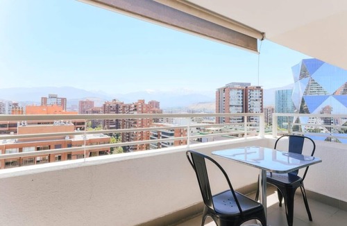 Apoquindo Apartment | Upper Views 2D Wifi, Balcony & Parking