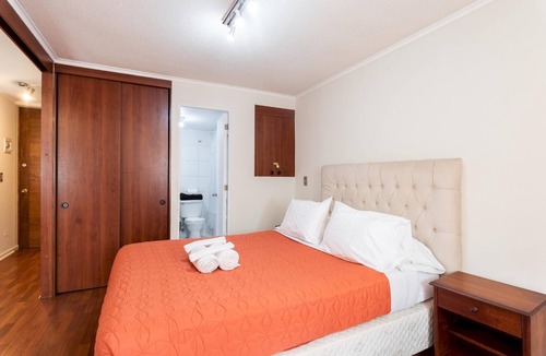 Bellas Artes Apartment | Urban Burgundy - 1BR, Metro, Wifi, TV