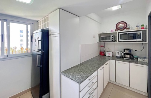 Caballito Apartment | Urban Oasis in Parque Centenario: 3-Room Apartment with Luxury Amenities