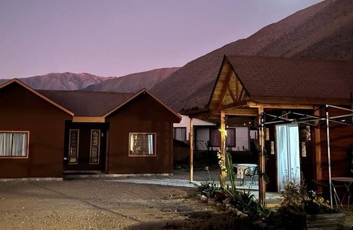 Vicuna Cabin | Valle de Elqui Cabin, 2 bedrooms with private Tinaja