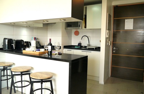 Apoquindo Apartment | View + Free Parking | Metro | Fast WiFi