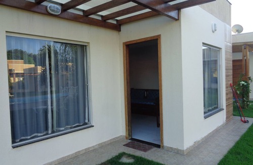 Prado House | Vila Axé Flat1 Praia de Guaratiba, Prado/BA 1 bedroom, swimming pool, air, 50m from the beach.