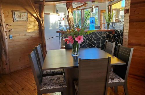 Hanga Roa Villa | Villa Maori Tea Rapa Nui, Easter Island with ocean view