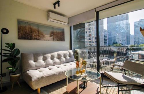 Las Rejas Apartment | Vista cordillera, A/C, Wifi, GYM, céntrico, O2