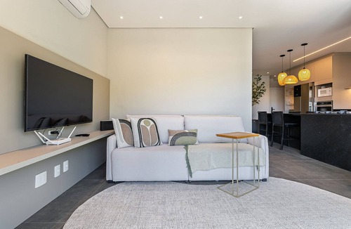 Cachoeira do Bom Jesus Apartment | Wi-Fi 400mb Smart TV 50 inches Beach 1.5 km #CHA13
