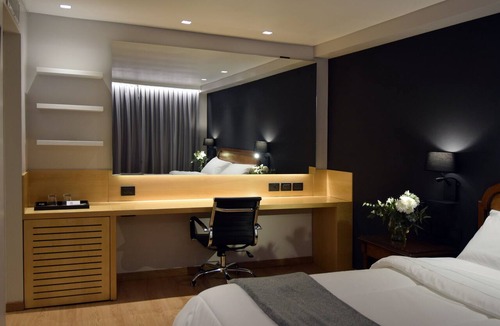 Cordoba Hotel | Windsor Hotel And Tower