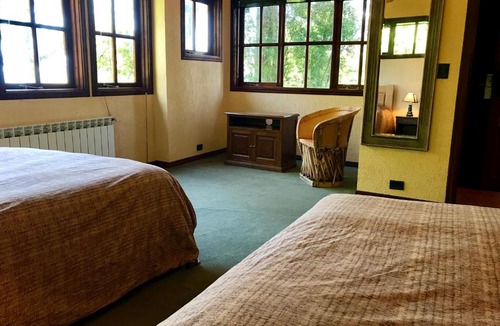 Ensenada Villa | YAN KEE WAY LODGE BUNGALOW