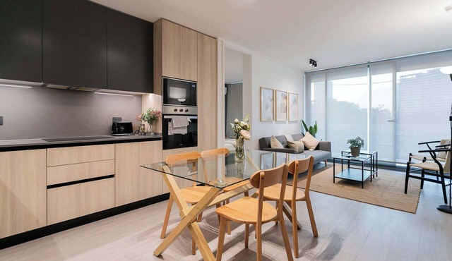 2BR Apartment in Las Condes Steps from Arauco Park