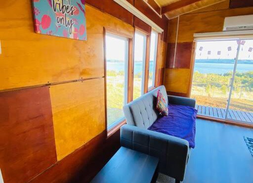 Agradable cabaña, con vista al mar y cordillera