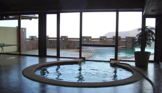 Altocielo Lodge · Ski in-out, Heated Pool in Lo Barnechea