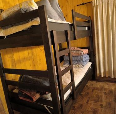 AMAVAL Cabaña nueva hasta 7 personas full equipada 2 habitaciones calefacción a leña